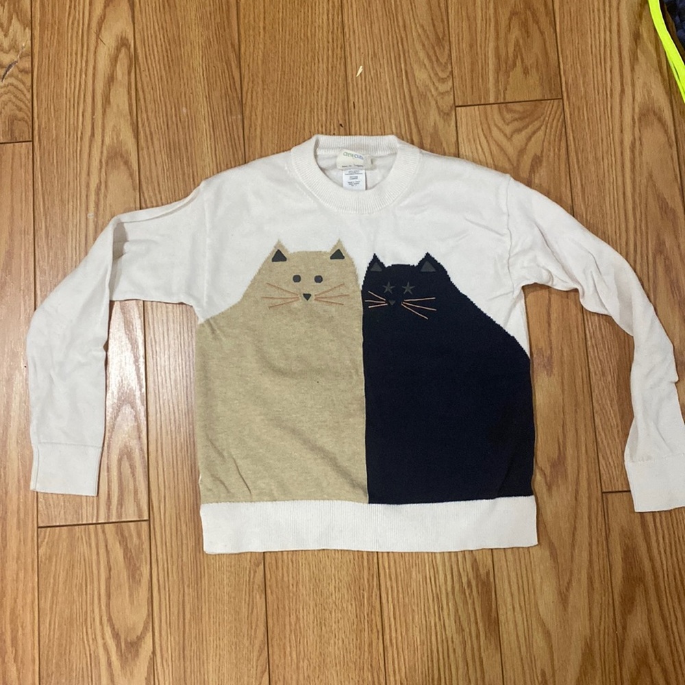 White crewcuts sweater in size 8 kids